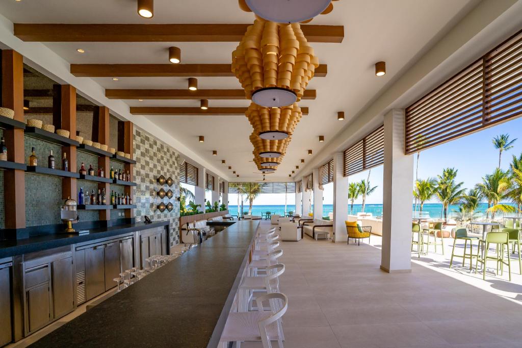 Tropical Deluxe Princess All Inclusive