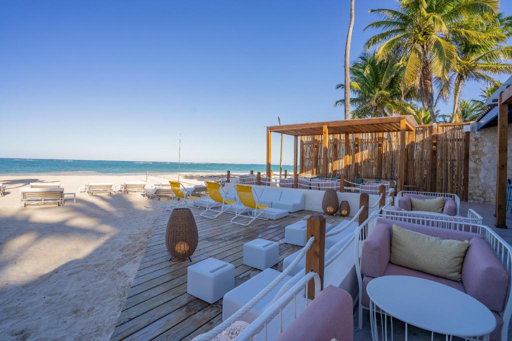 Tropical Deluxe Princess All Inclusive