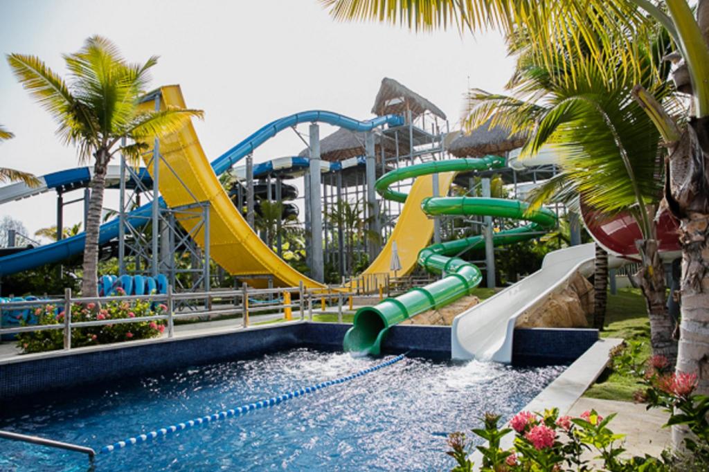C A R I B E Family Experience At Royalton Splash Punta Cana All Inclusive Resort Casino